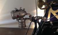 MOTOBECANE 175cc - PARTICOLARE DEL FARO